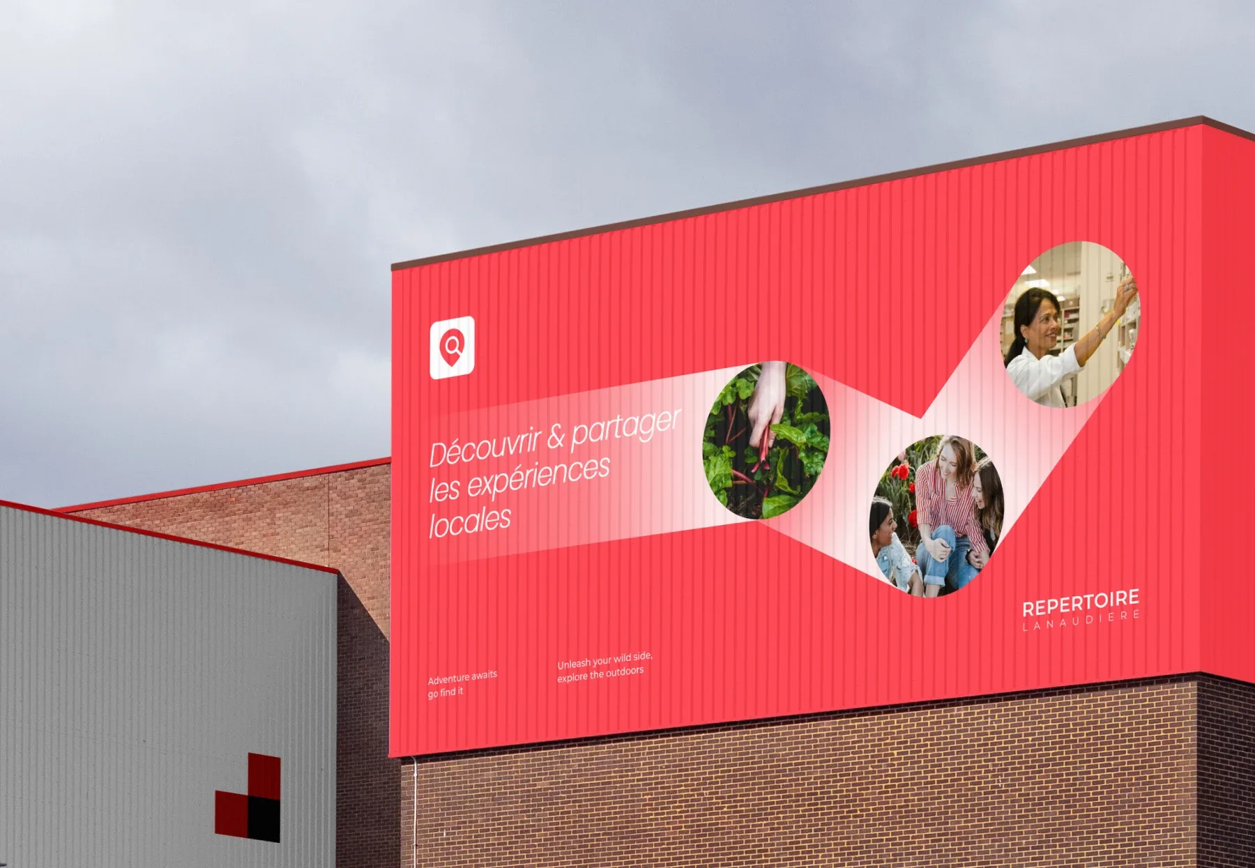 Logo du Repertoire Lanaudiere sur un mur.